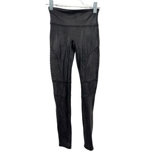 Spanx Faux Leather Moto Leggings Chic Women's Size Small Classic Designer